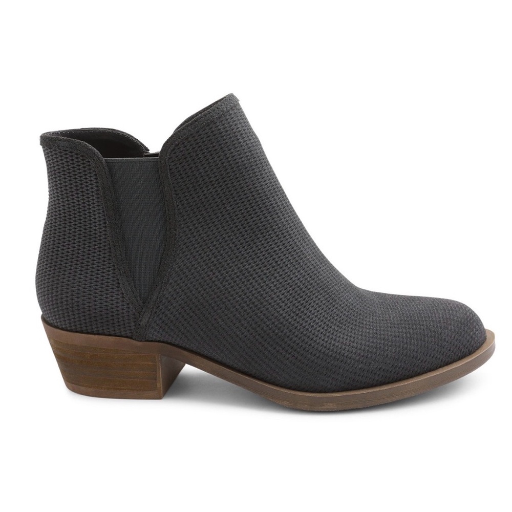 New with Tags - Kensie Gerona Ankle Boots